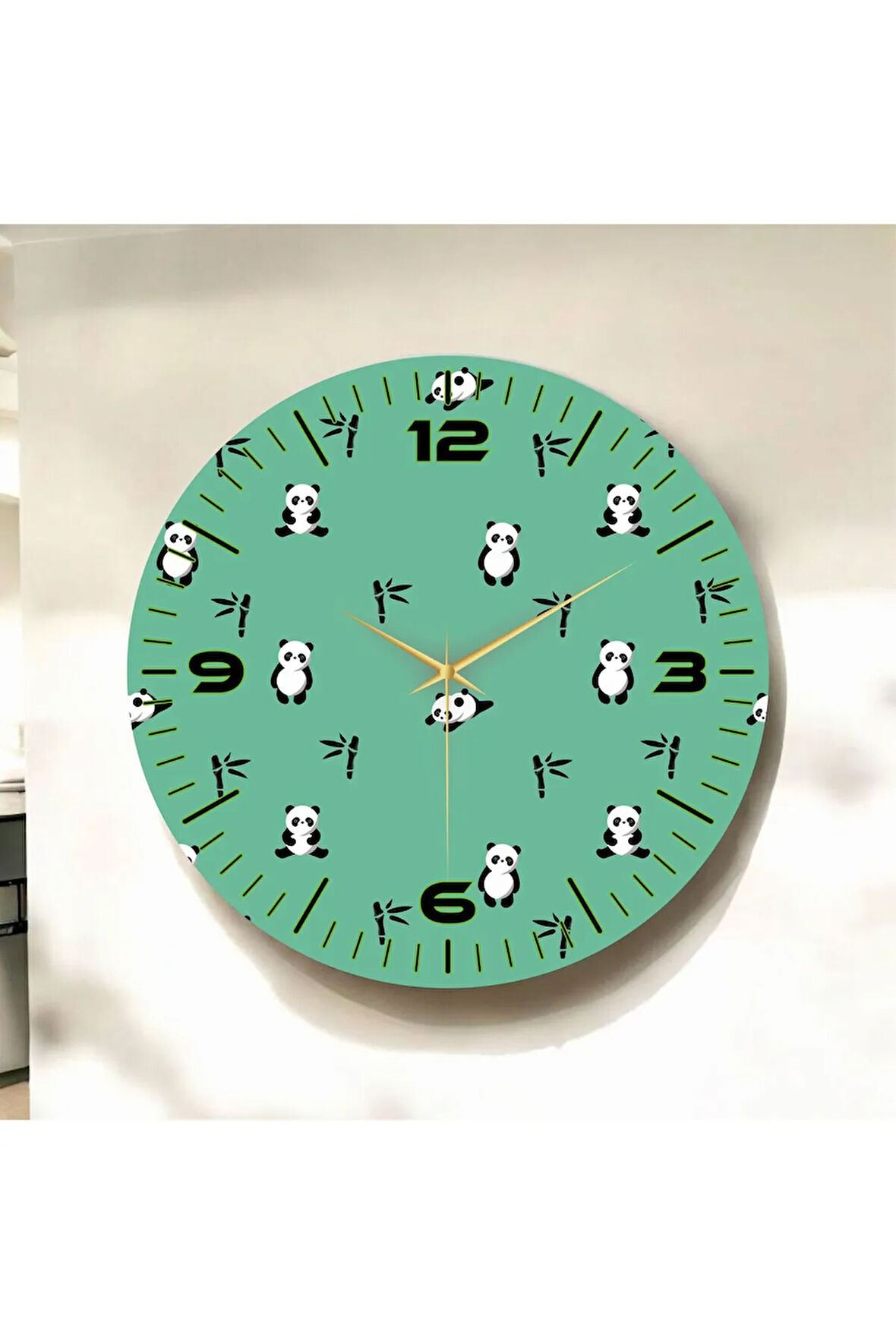 Yeşil Renkli Baskı Panda Çocuk Desenli Sayılı Hediyelik Ahşap Sessiz Duvar Saati 50cm