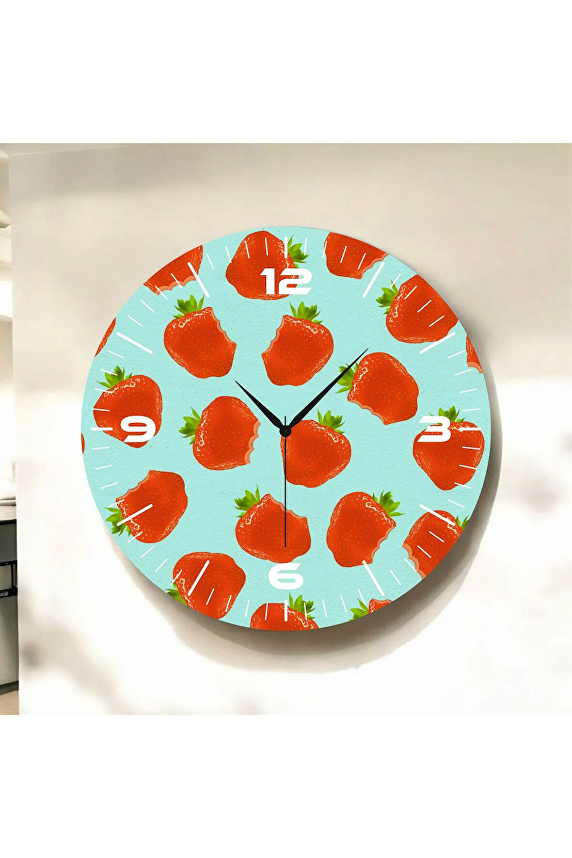 Renkli Baskı Çilek Meyve Desenli Sayılı Hediyelik Ahşap Sessiz Duvar Saati 50cm