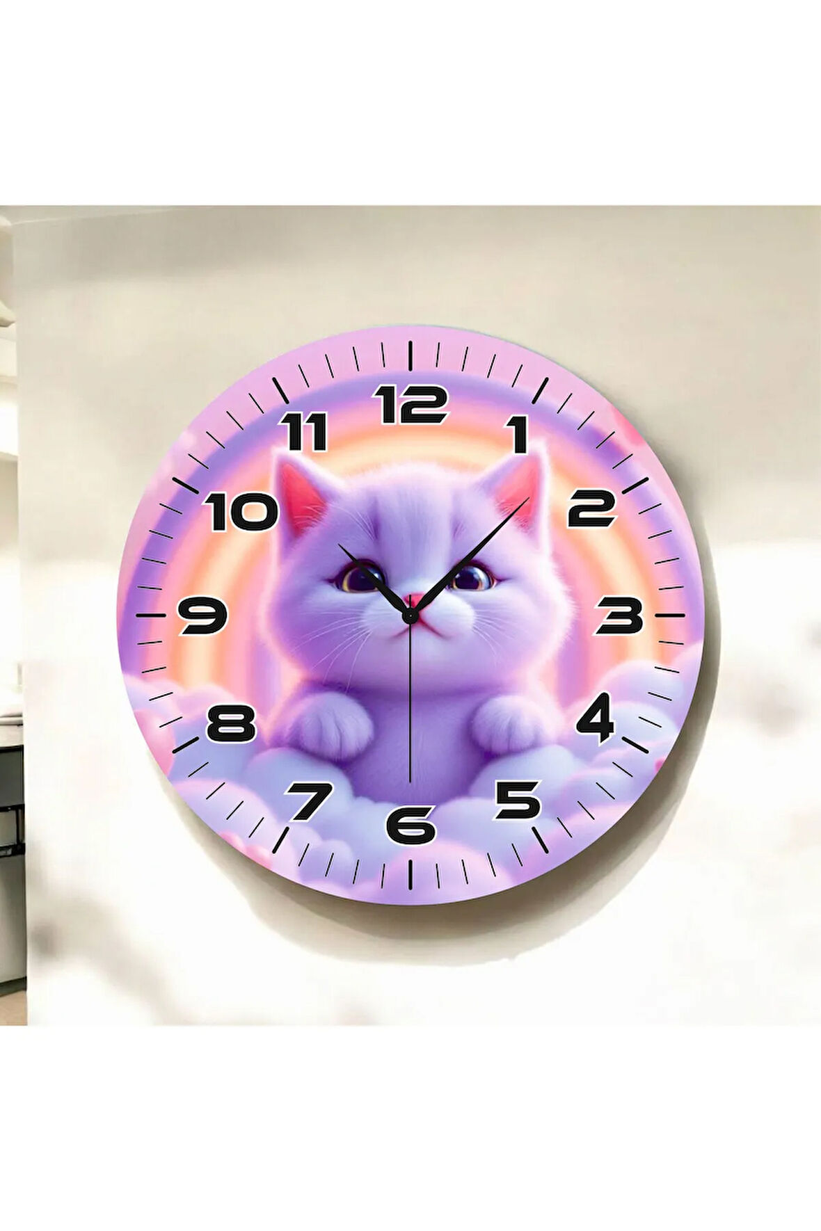 Mor Renkli Baskı Kedi Desenli Sayılı Hediyelik Ahşap Sessiz Duvar Saati 50cm