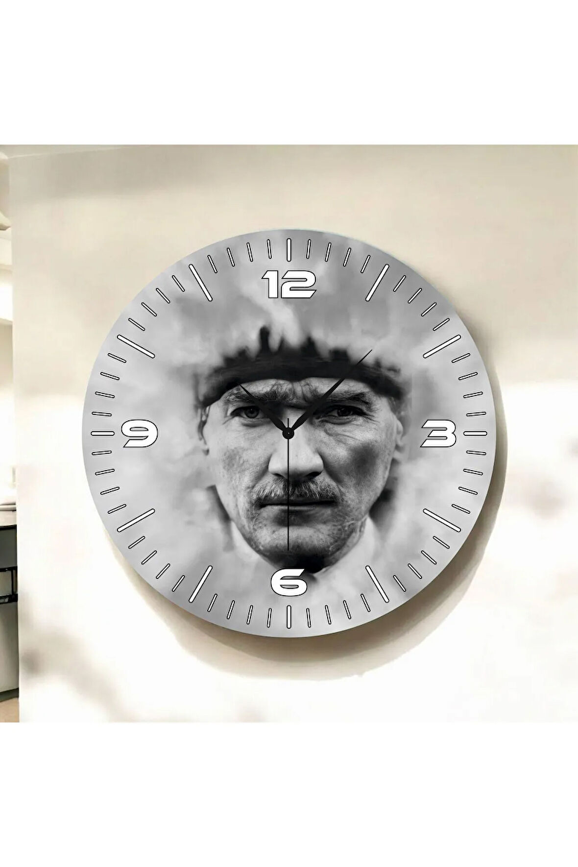 Renkli Baskı Atatürk Desenli Sayılı Hediyelik Ahşap Sessiz Duvar Saati 50cm