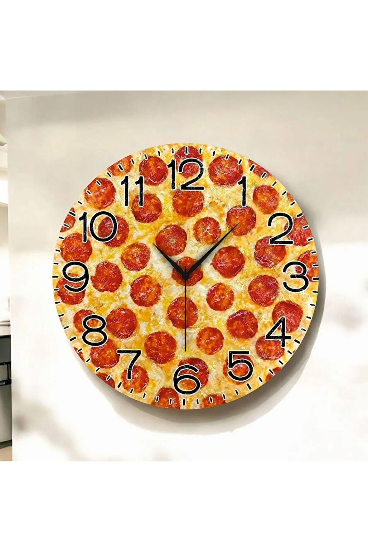 Pizza Görünümlü Renkli Baskı Desenli Sayılı Hediyelik Ahşap Sessiz Duvar Saati 50cm