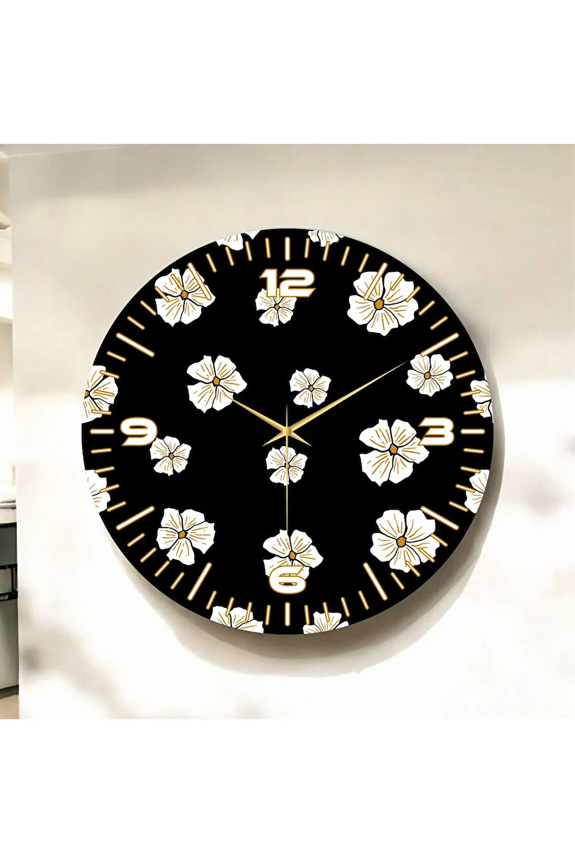 Çiçek Temalı Siyah Renkli Baskı Papatya Desenli Sayılı Hediyelik Ahşap Sessiz Duvar Saati 50cm