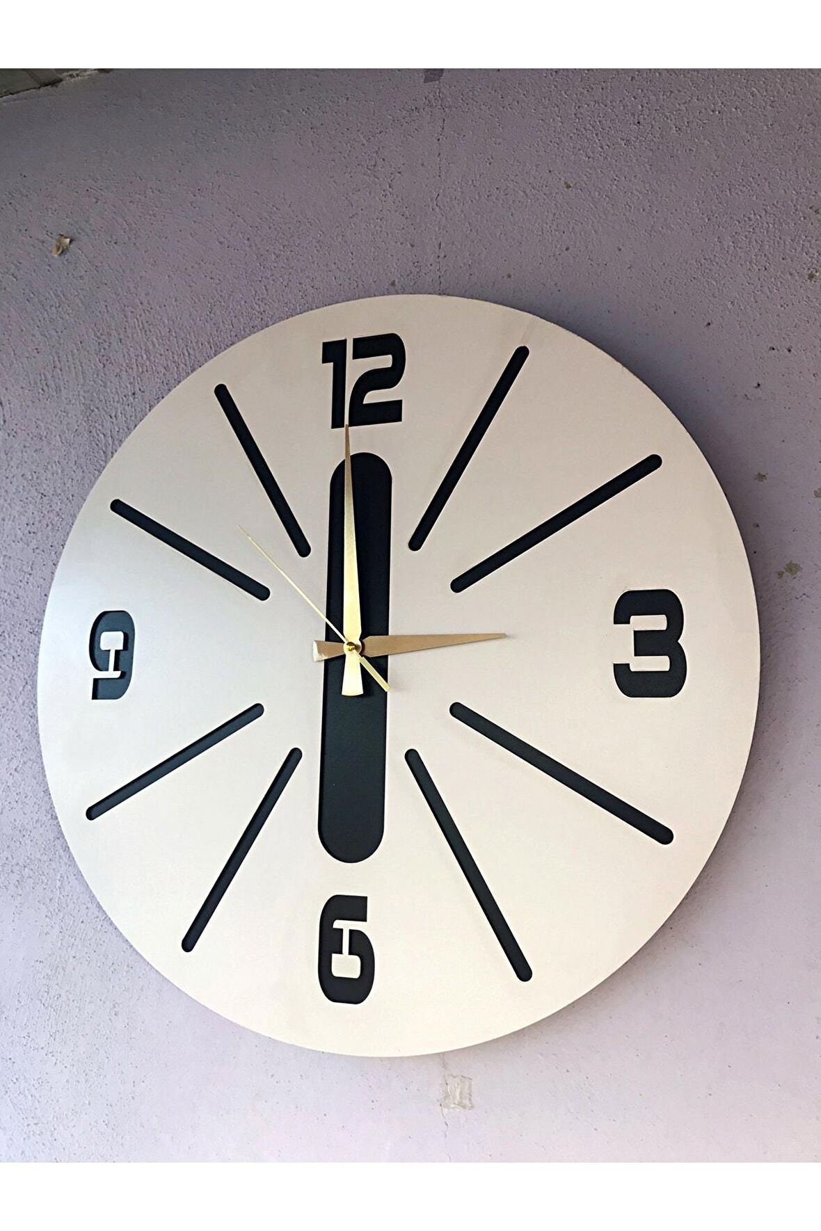 Beyaz Renk Hediyelik Ahşap Dekoratif Farklı Desenli Duvar Saati 50cm