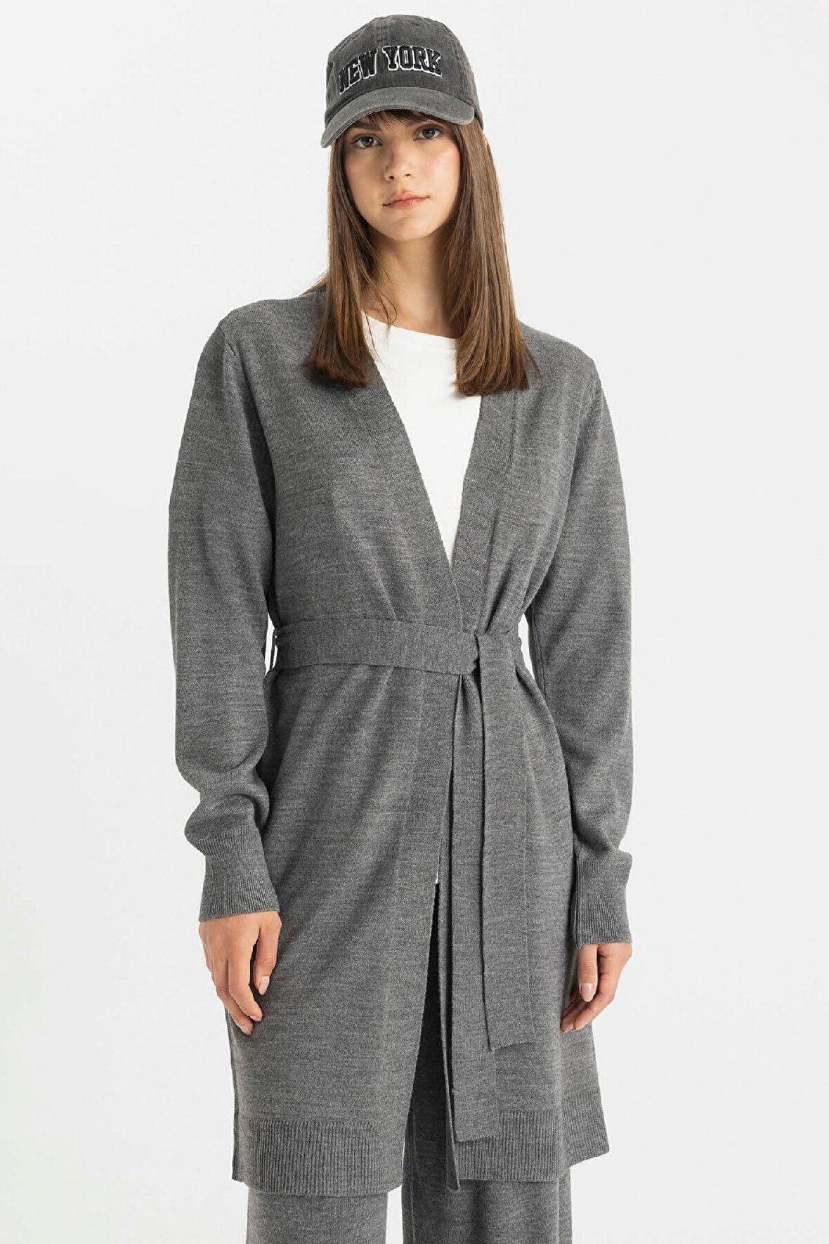 DeFacto Regular Fit Şal Yaka Basic Hırka Z9026AZ24WNGR394