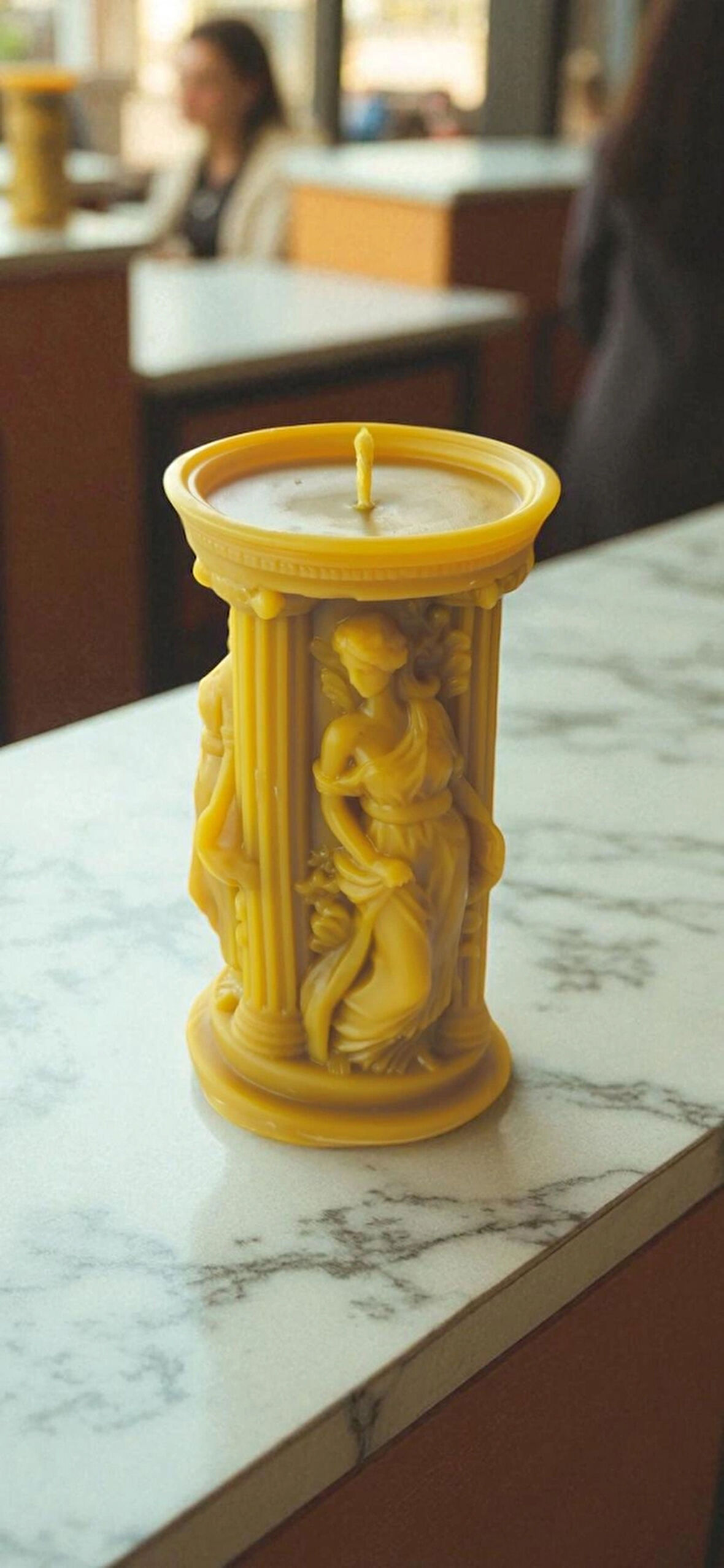 Aşk Tanrısı Afrodit Figürlü El Yapımı Bal Mumu Mum NO.4