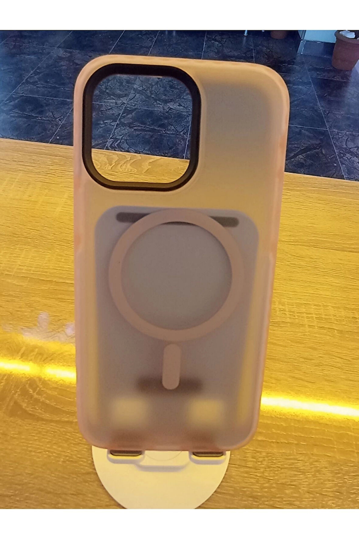 İPhone 15 Pro Max Uyumlu MagSaf Özellikli Kenarları Airbag Özellikli Premimum Kapak