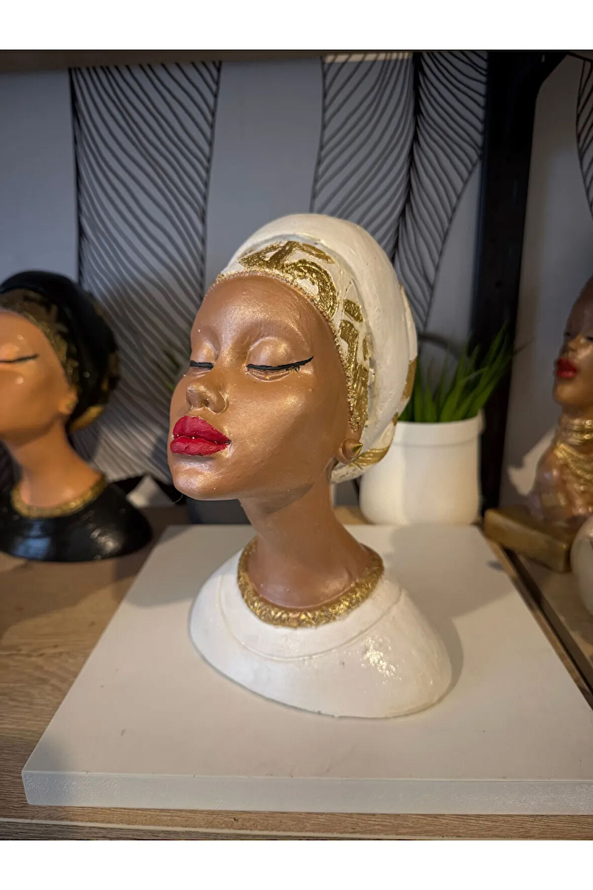 Dekoratif Afrikalı kadın büst biblo polyester