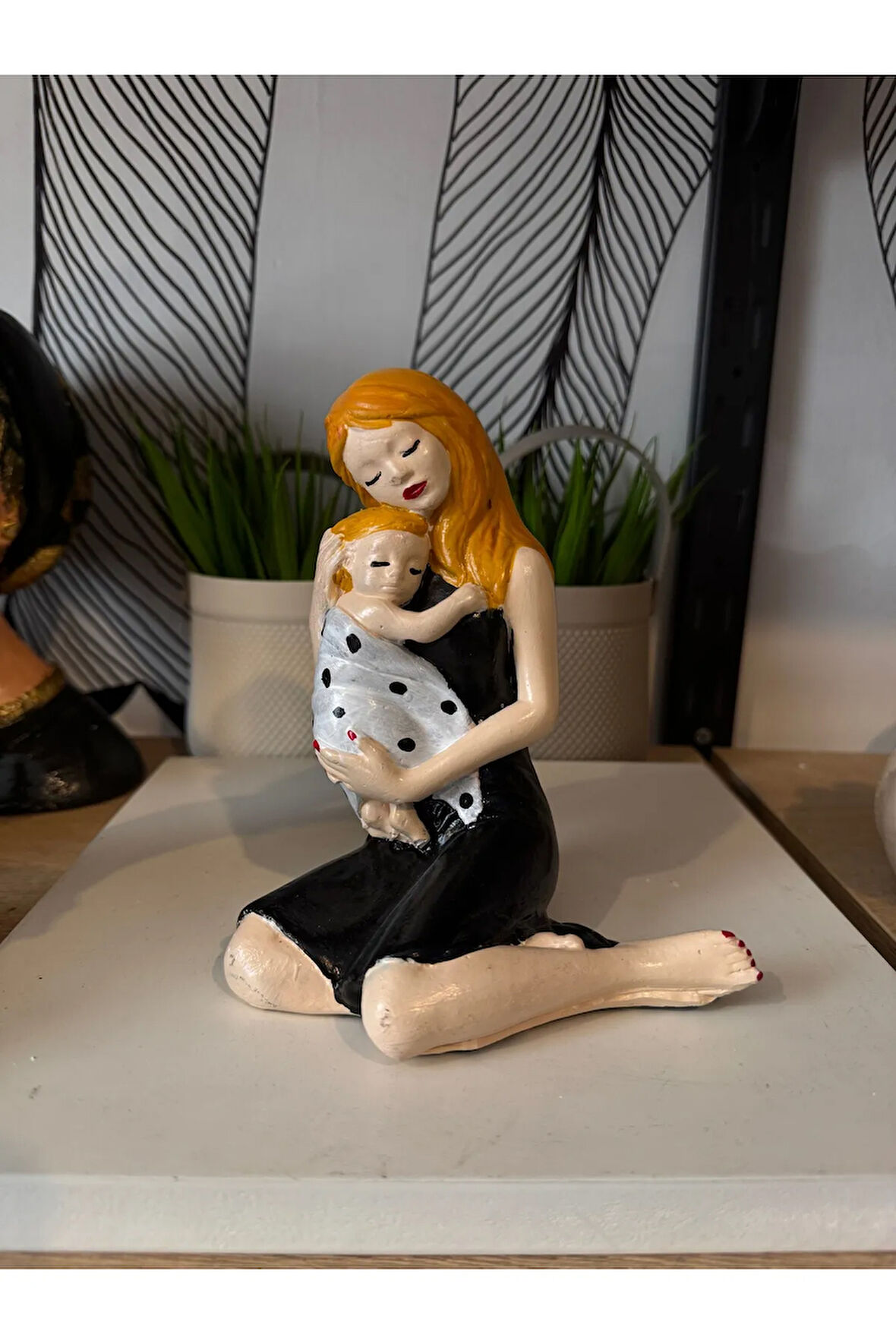 Dekoratif anne bebek biblo polyester
