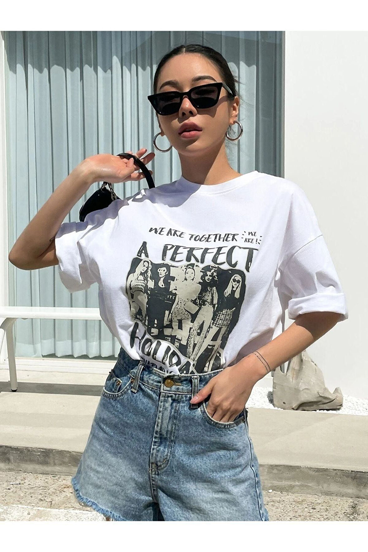 Unisex Beyaz A Perfect Baskılı Oversize Bisiklet Yaka T-shirt