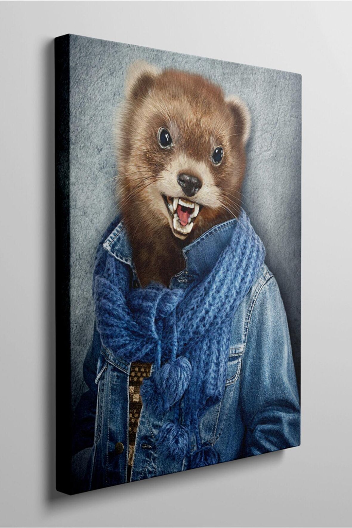 Köstebek Temalı Insan Kıyafetli Kavram Değişimi Soyut Yüksek Kaliteli Kanvas Tablo Canvas Tablo