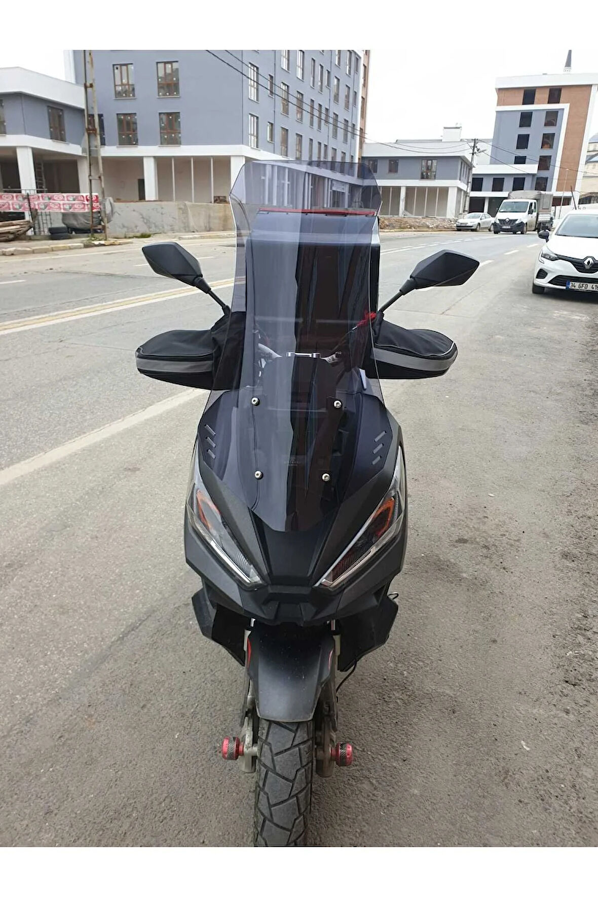 MOTOCAM Apachi Ventro 150 Siperlik Ön Cam 2023-2025 Model 75cm Füme Renkli 4mm