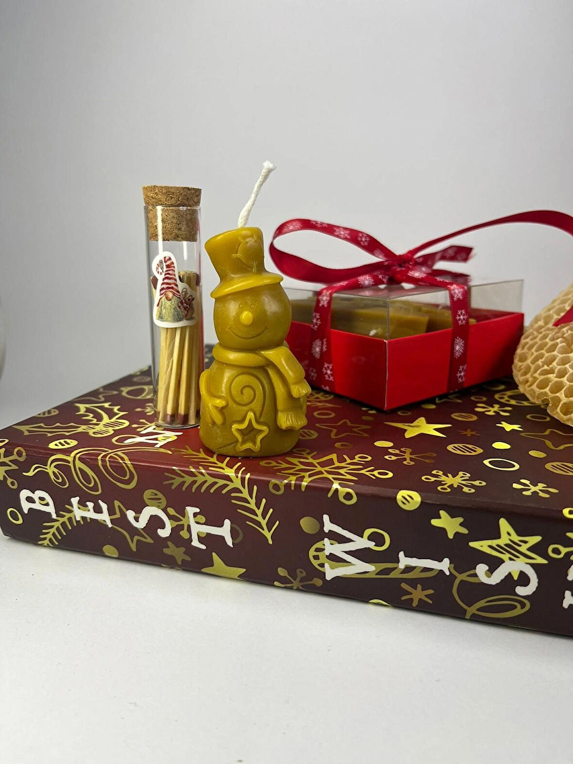 Doğal Balmumu Mum Yılbaşı Konseptli Hediye Kutusu - Apicraft (Kardan Adam & Kibrit)