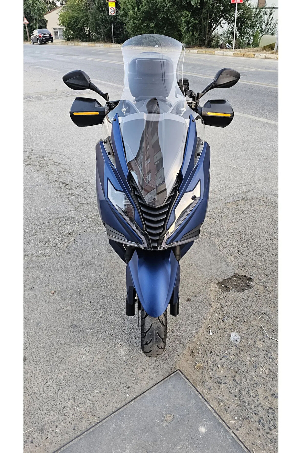 Arora Gt 125 250 Siperlik Ön Cam 2023 2024 Model 65cm Şeffaf Renkli 4mm ORTA BOYLU CAM