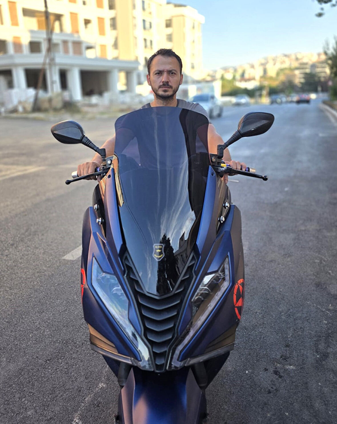 MOTOCAM Arora GT 125 250 Siperlik Ön Cam 2023-2025 Model 65cm Siyah Renkli 4mm ORİJİNAL BOYLU