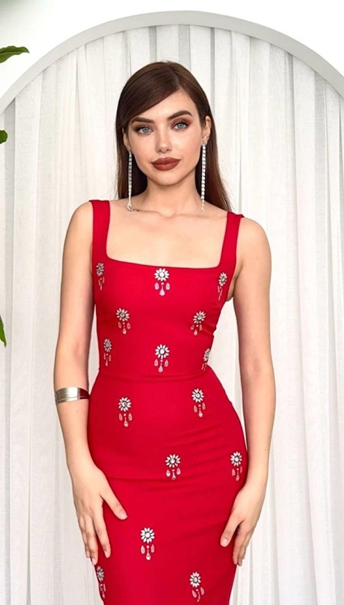 Ners Taş Detaylı Elbise