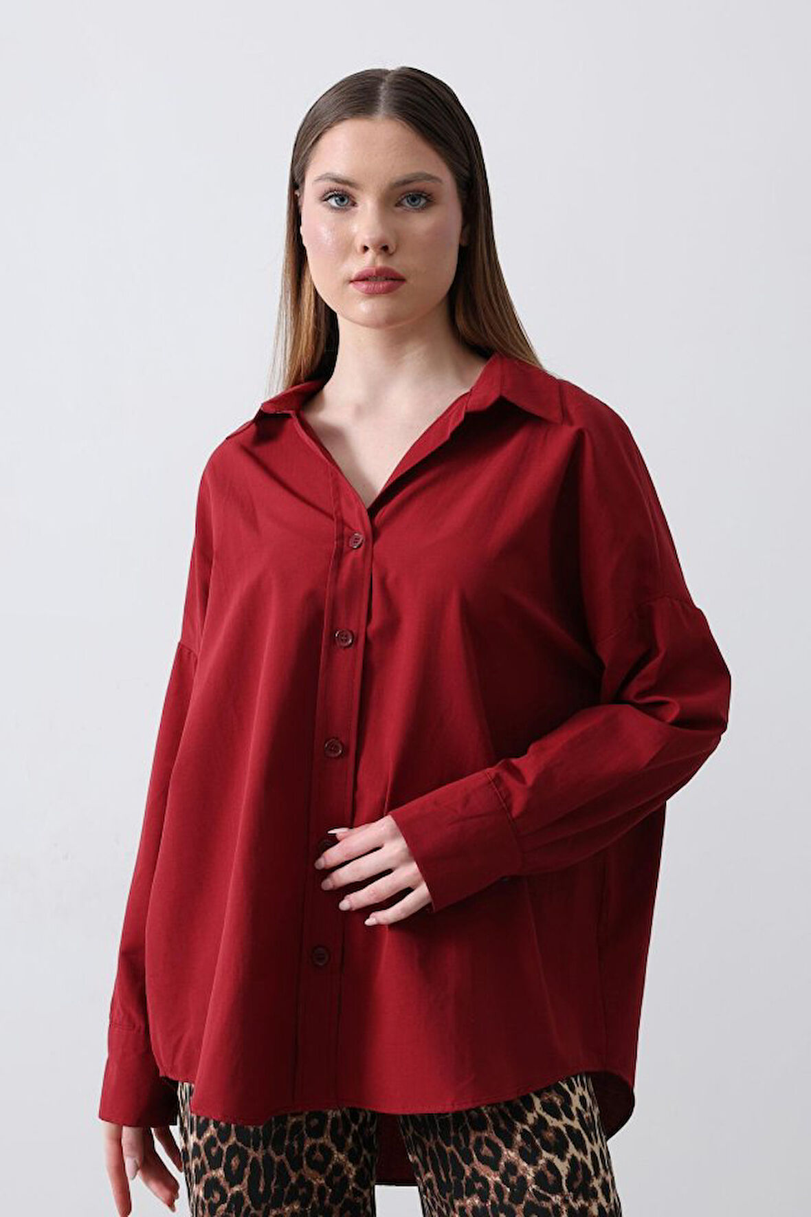 Geniş Manşet Detaylı Gömlek - Siyah