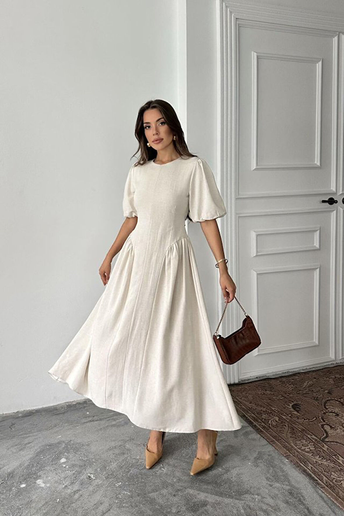 Pembe Arkadan Bağlamalı Büzgülü Keten Elbise