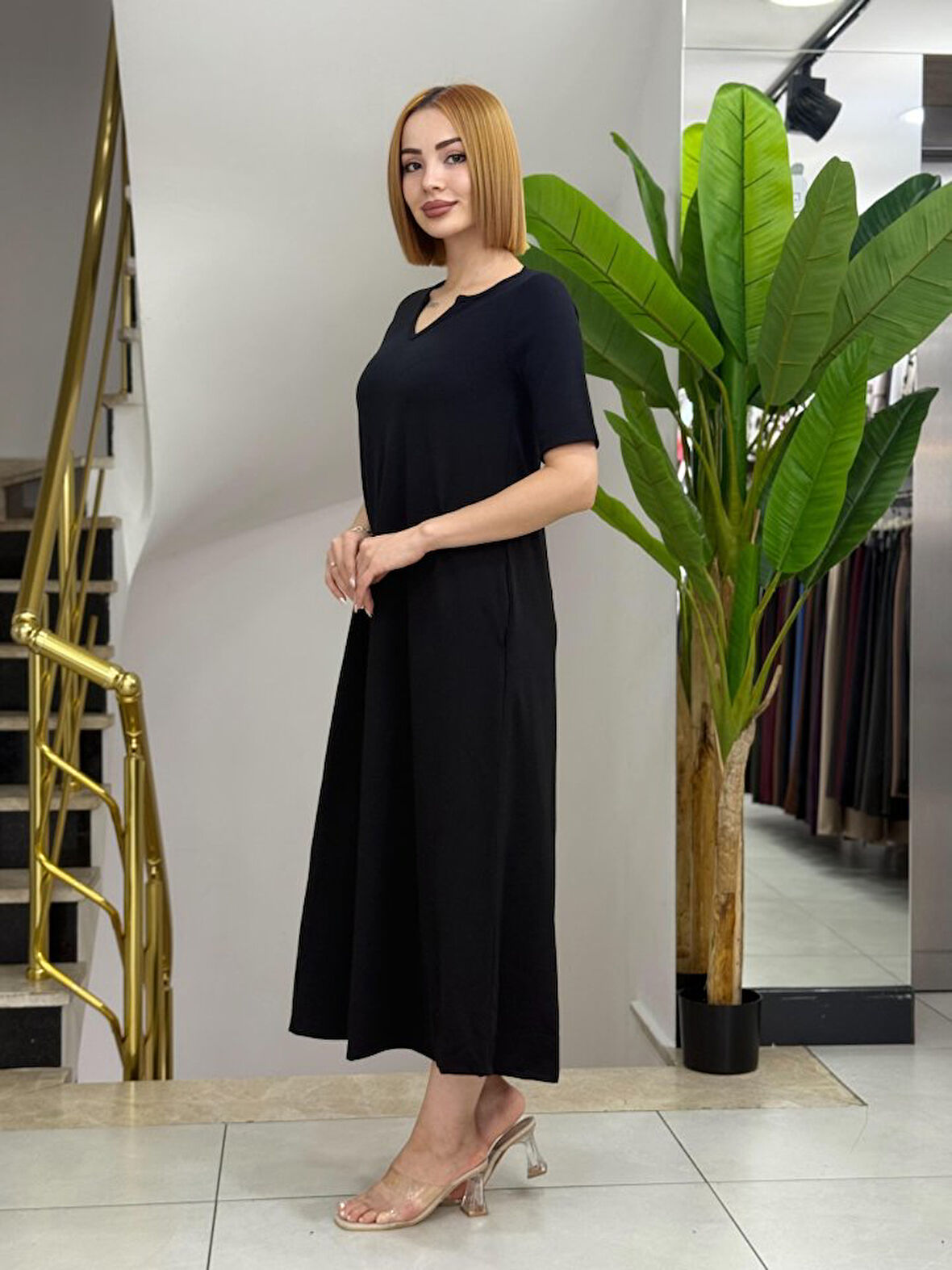 Kadın Kısa Kollu V Yakalı Cep Detaylı Uzun Janjan Krep Elbise