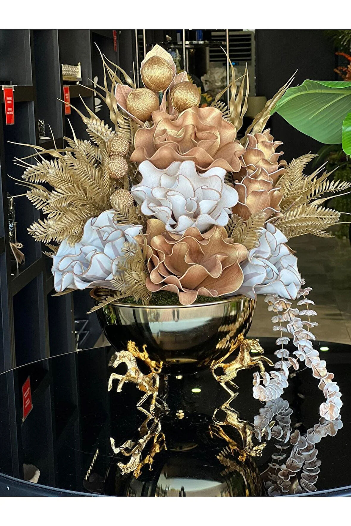 Yapay Çiçekli Gold Atlı Vazo No:1