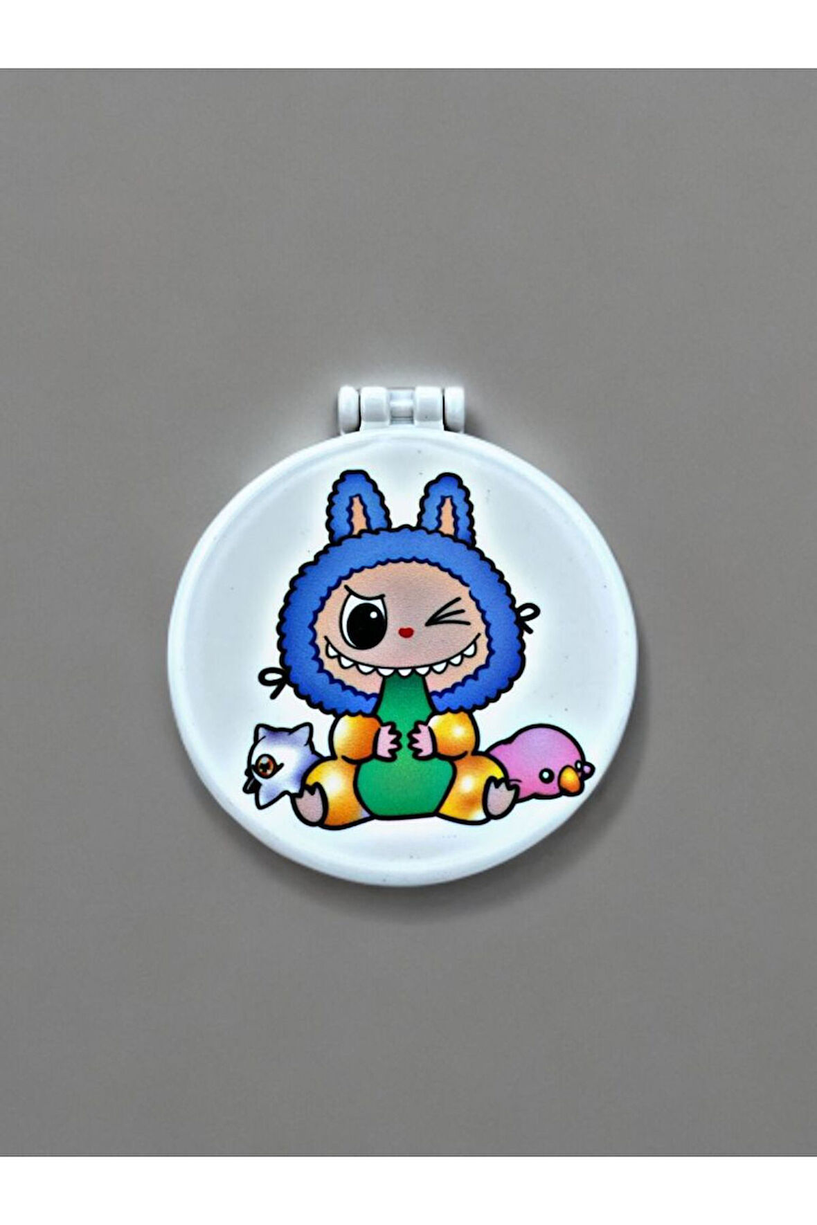 LABUBU Baskılı Plastik El Aynası. Çap: 9cm. Çift Taraflı Ayna. Metalik