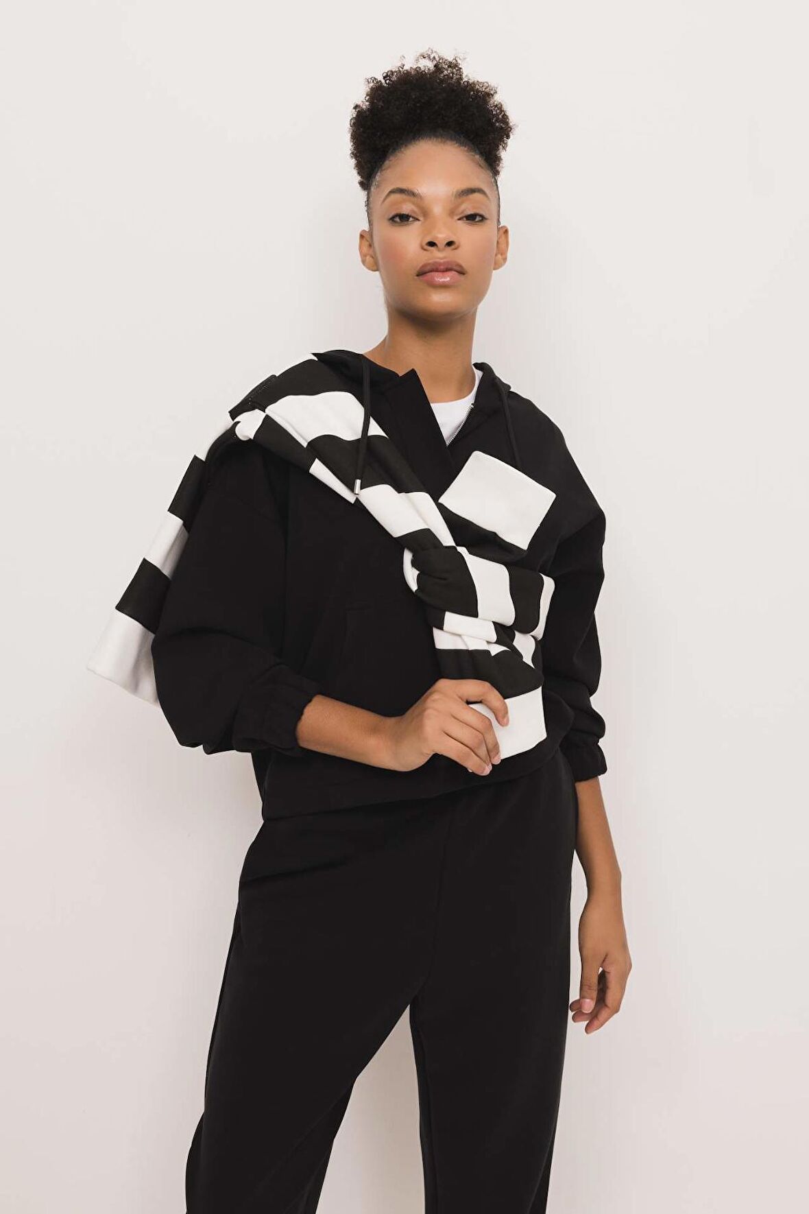 DeFactoFit Oversize Premium Kapüşonlu Sporcu Sweatshirt B1790AX23AUAR231