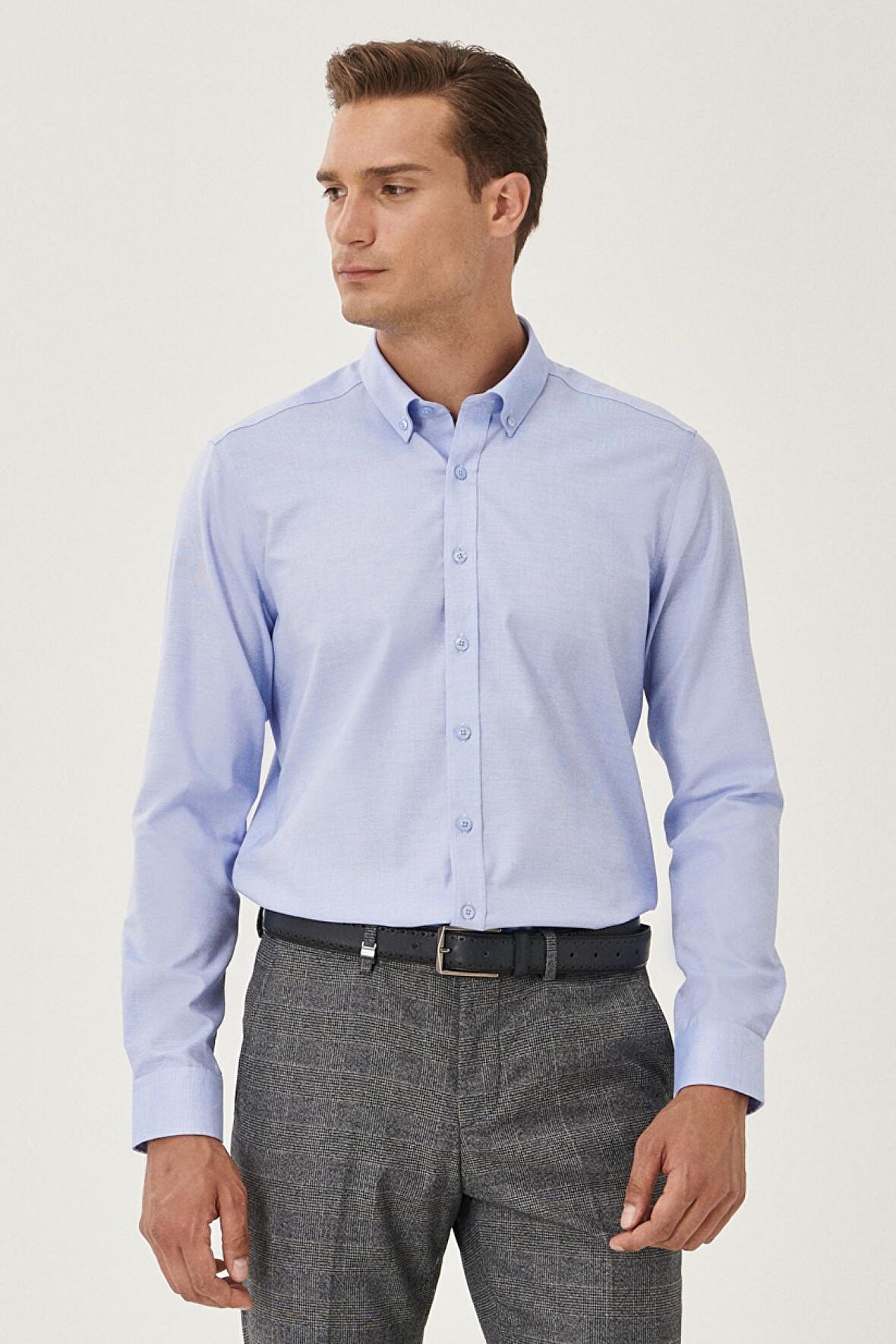 Ütü Gerektirmeyen Taılored Slim Fit Dar Kesim Düğmeli Yaka %100 Pamuk Gömlek