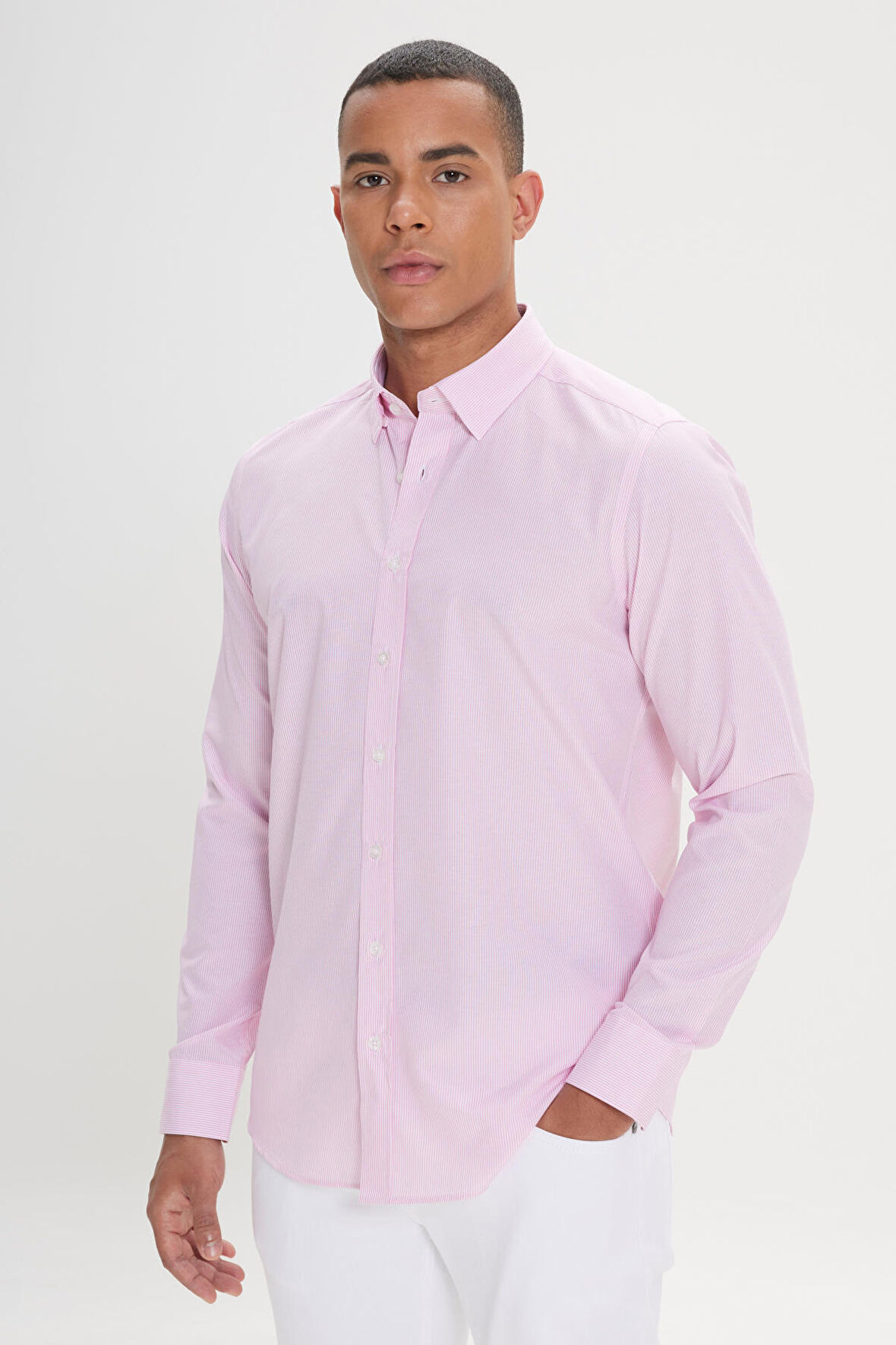 Slim Fit Dar Kesim Gizli Düğmeli Yaka Pamuklu Çizgili Gömlek