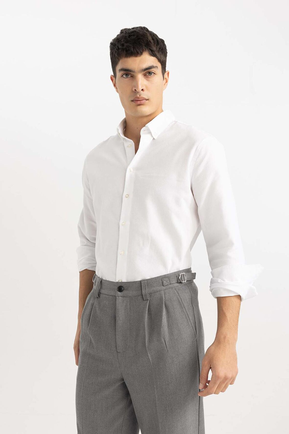 DeFacto Beyaz Modern Fit Polo Yaka Petek Dokulu Basic Düz Uzun Kollu Gömlek B7383AX24SPWT34