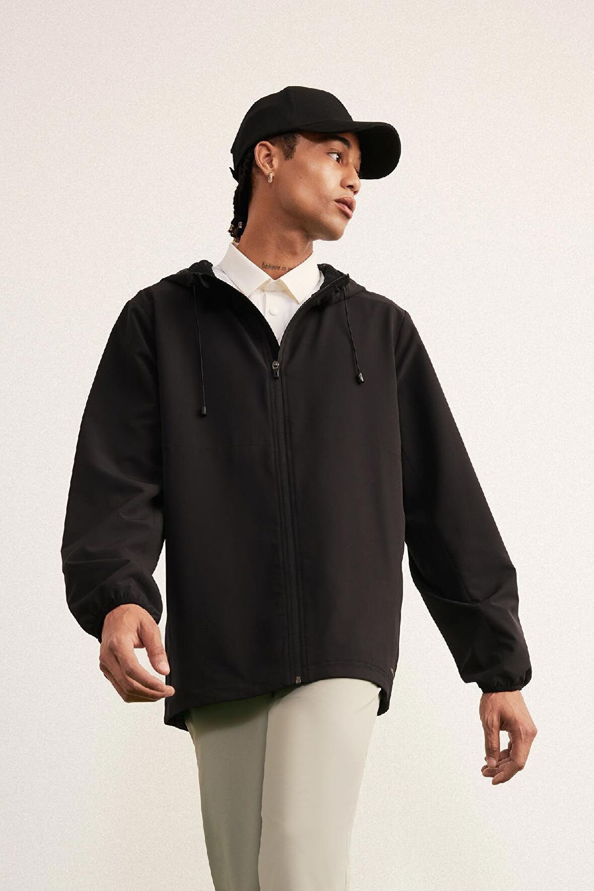 DeFactoFit Regular Fit Kapüşonlu File Astarlı Fermuarlı Mevsimlik Baharlık Mont D6179AX25SPBK81