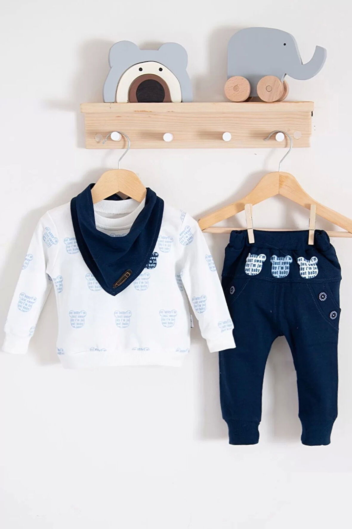 Fularlı Baby Desenli 3'lü Erkek Bebek Takım