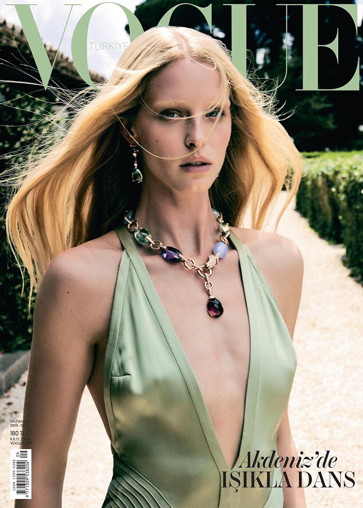 VOGUE 1 YILLIK ABONELİK ( 10 SAYI )