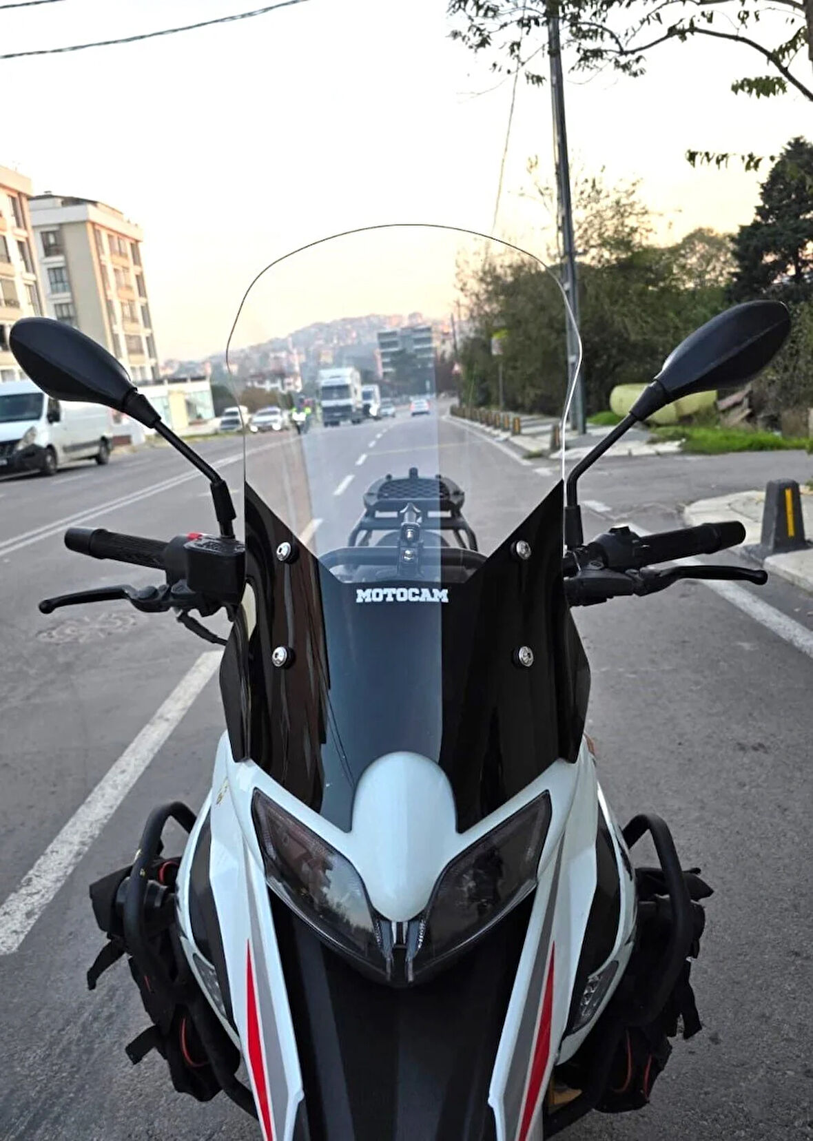 MOTOCAM Benelli TRK 251 Siperlik Ön Cam 2019-2023 Model 56cm Şeffaf Renkli 4mm