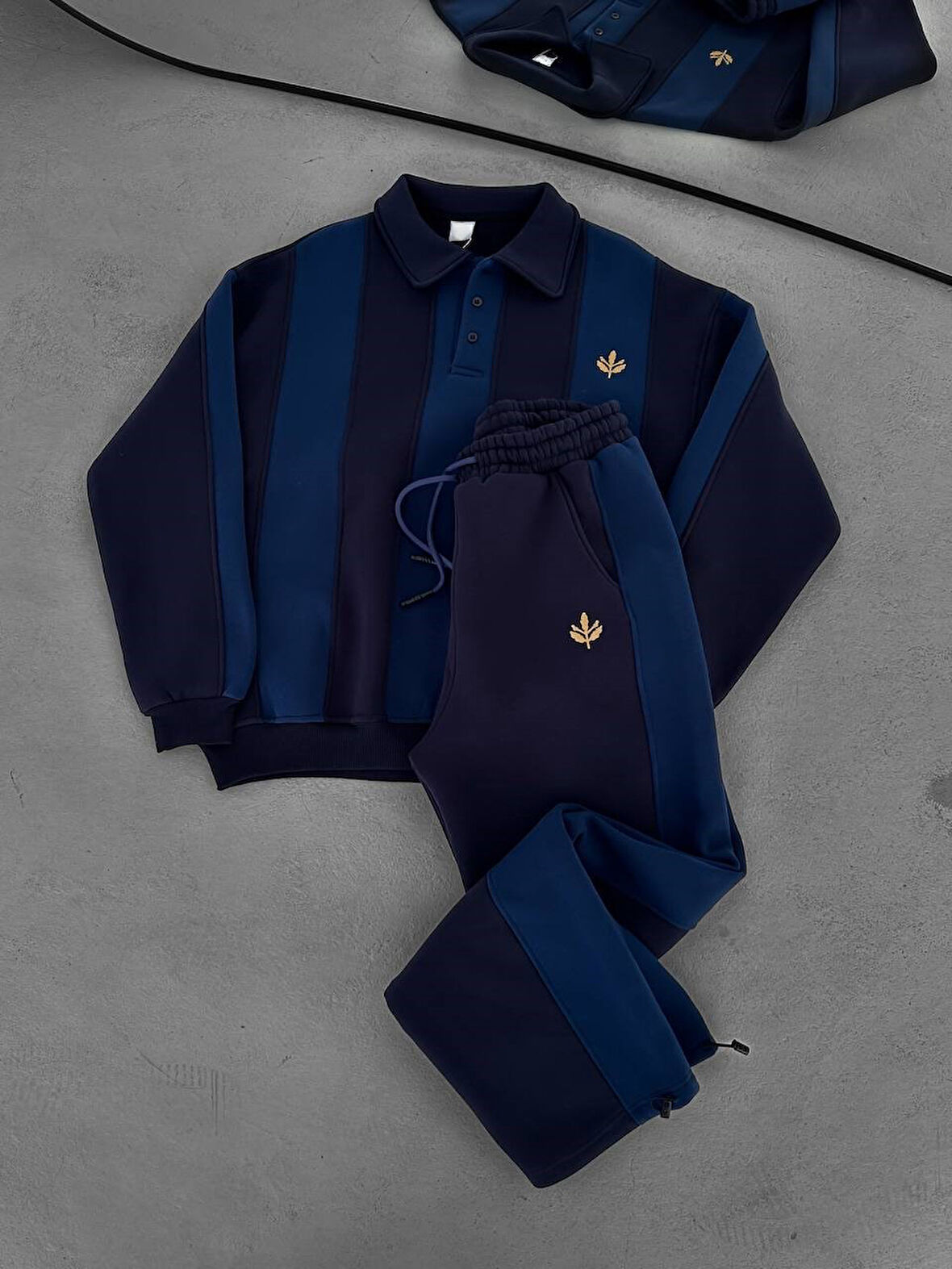 SARI LACİVERT KALİTELİ EŞOFMAN TAKIMI - OVERSIZE 3 İPLİK ŞARDONLU %100 PENYE SPOR EŞOFMAN TAKIM