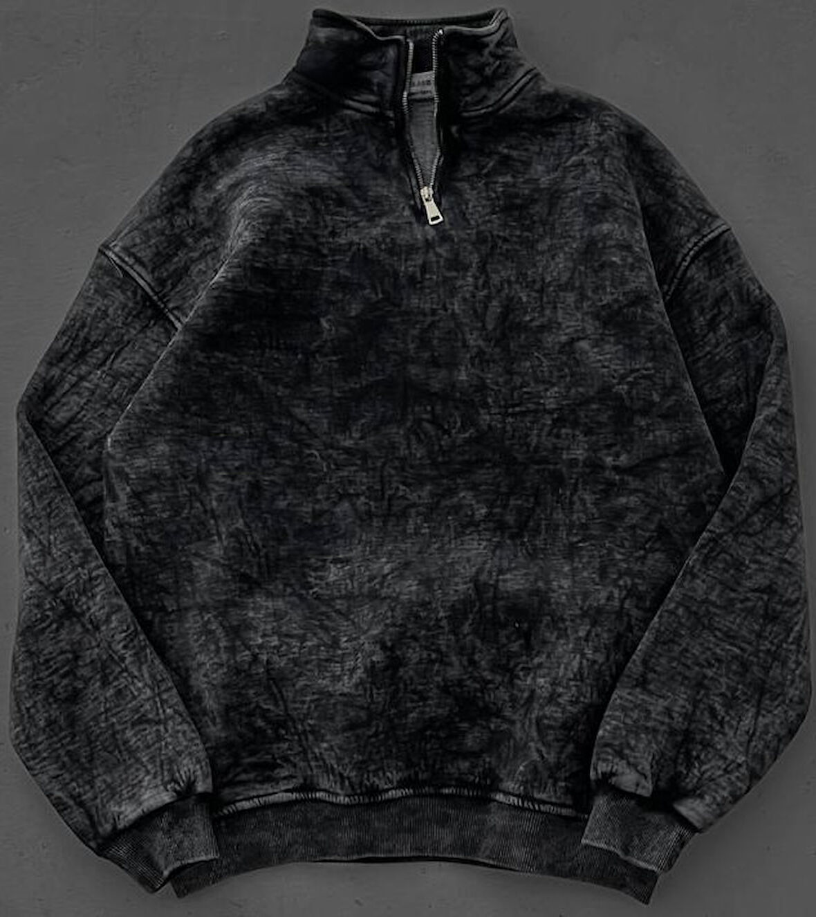 YIKAMALI KUMAŞ OVERSIZE DÜĞMELİ YAKALI SWEAT - %100 PENYE OVERSIZE SWEATSHIRT