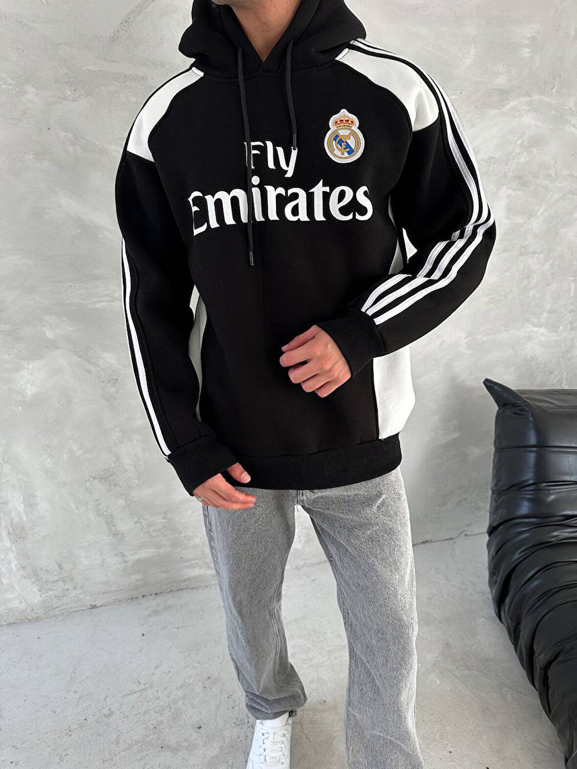 SİYAH BEYAZ OVERSİZE KAPŞONLU SWEAT MADRİD