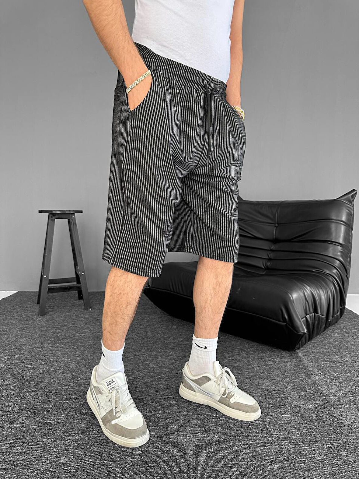 İKİ İPLİK SU YOLU PENYE KUMAŞ ŞORT KAPRİ - BAĞCIKLI PENYE ŞORT KAPRİ