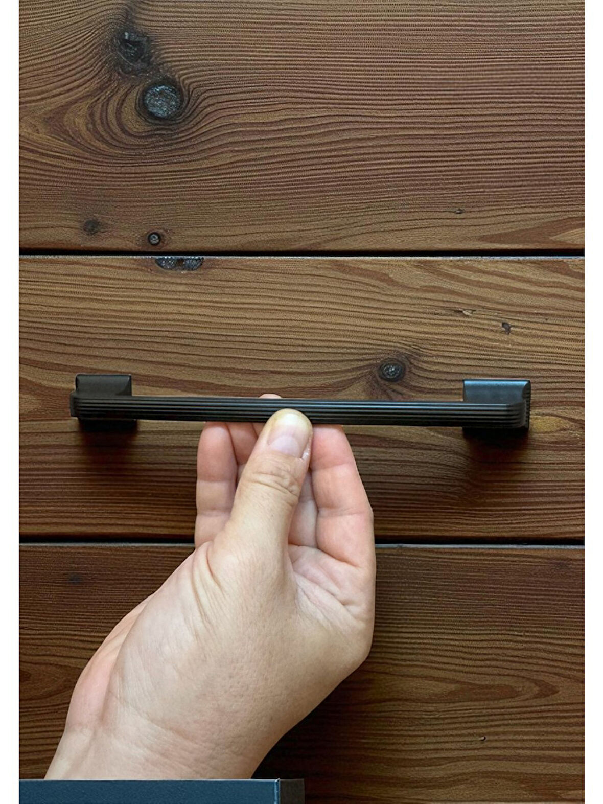 Beta Çizgili Siyah Alüminyum Metal Lüks Modern Mobilya Çekmece Mutfak Dolabı Kulpu 160mm-192mm