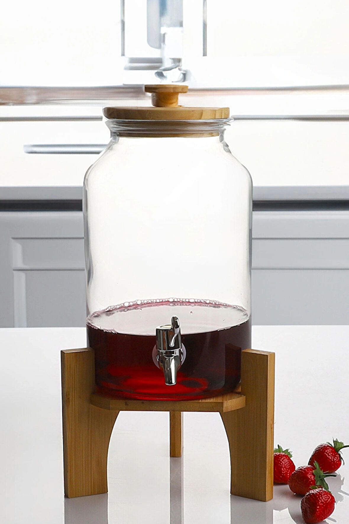 Bambu Kapak ve Altlıklı Musluklu Cam Şeffaf Sebil Lohusa Şerbetlik Damacana 4 Litre Litre