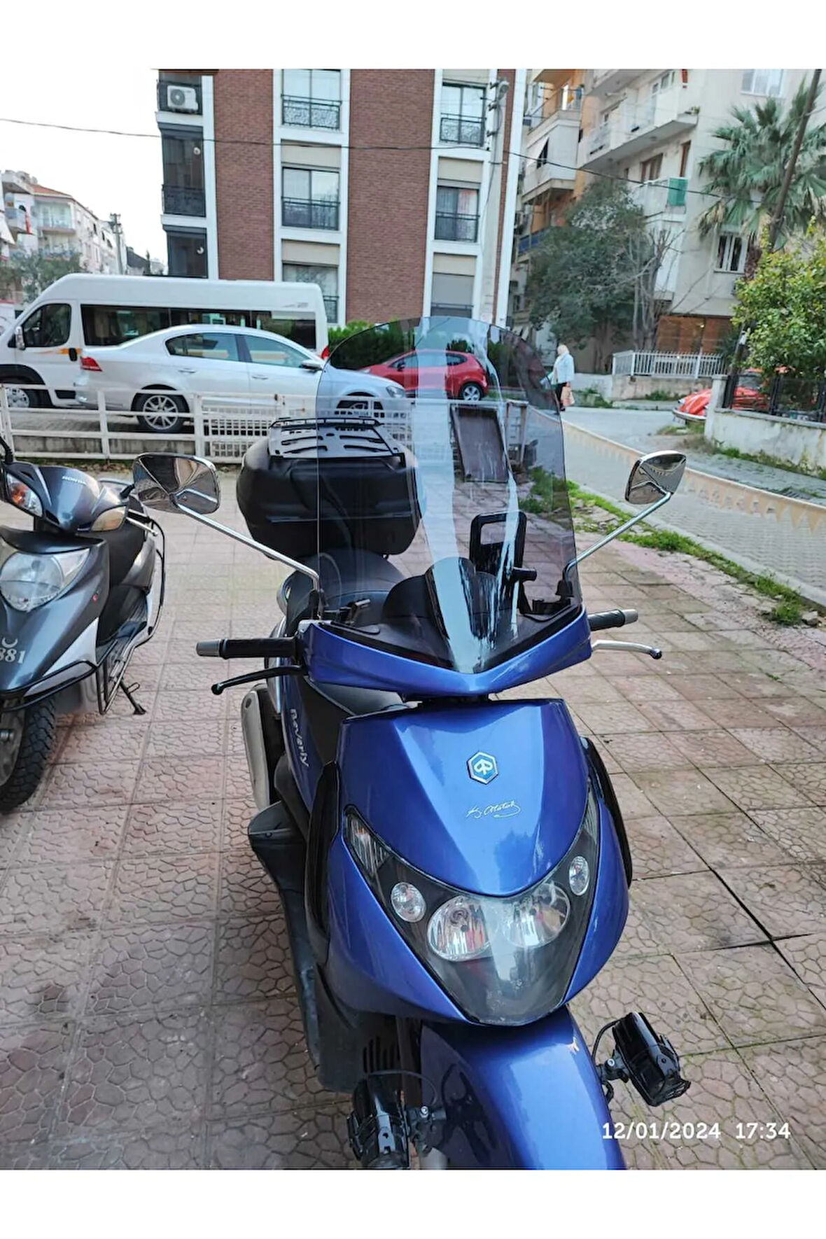 MOTOCAM Piaggio Beverly 250 Siperlik Ön Cam 2005 2007 Model 44cm Açıkfüme Renkli 4mm