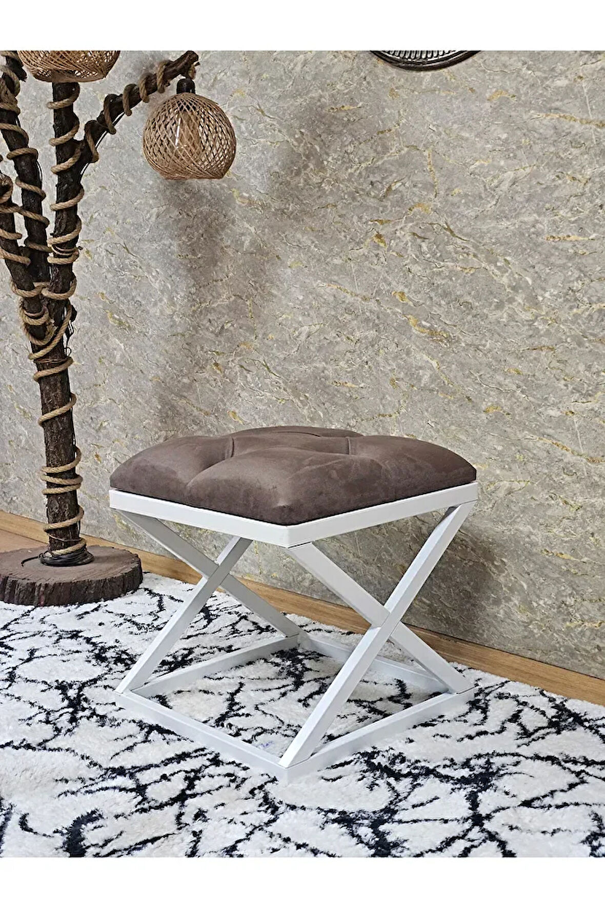 Beyaz Boyalı 45 cm x 45 cm Çaprazlı Puf Bench Oturak Kahverengi Renk 45 x 45 Boyut/Ebat