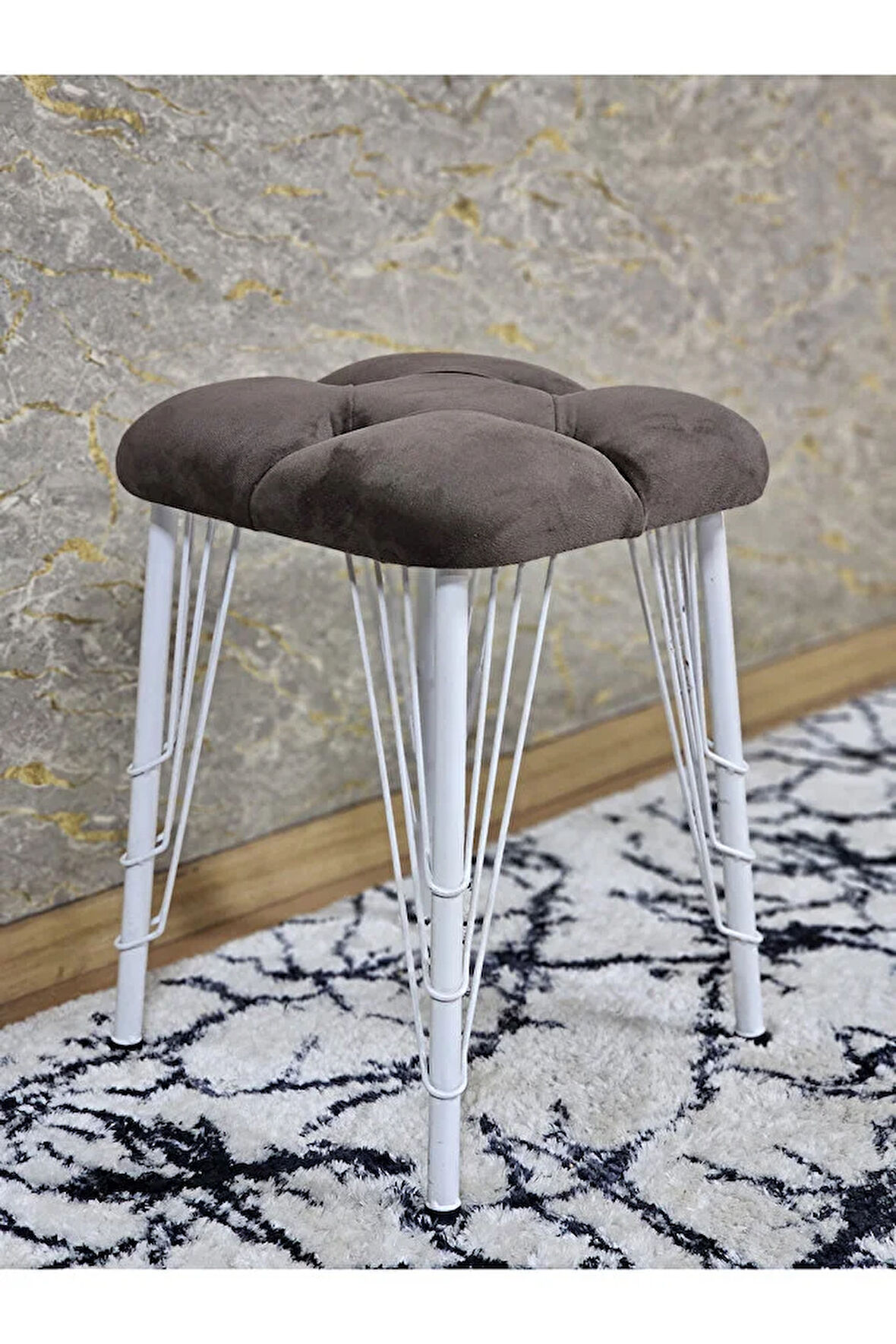 Kare Beyaz Boyalı Telli Ayaklı Tabure - Oturak - Bar Taburesi - Ayaklı Tabure Kahverengi Renk 33 x 48 Boyut/Ebat