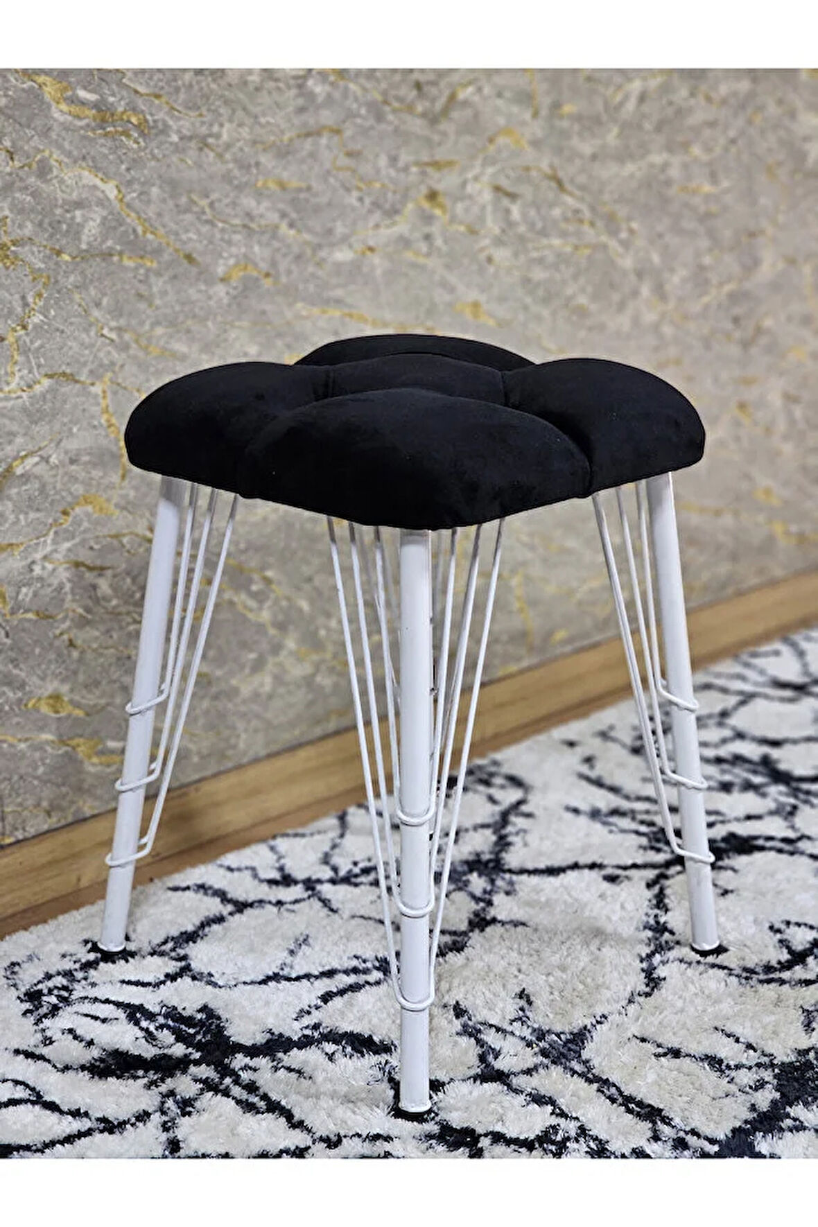 Kare Beyaz Boyalı Telli Ayaklı Tabure - Oturak - Bar Taburesi - Ayaklı Tabure Siyah Renk 33 x 48 Boyut/Ebat