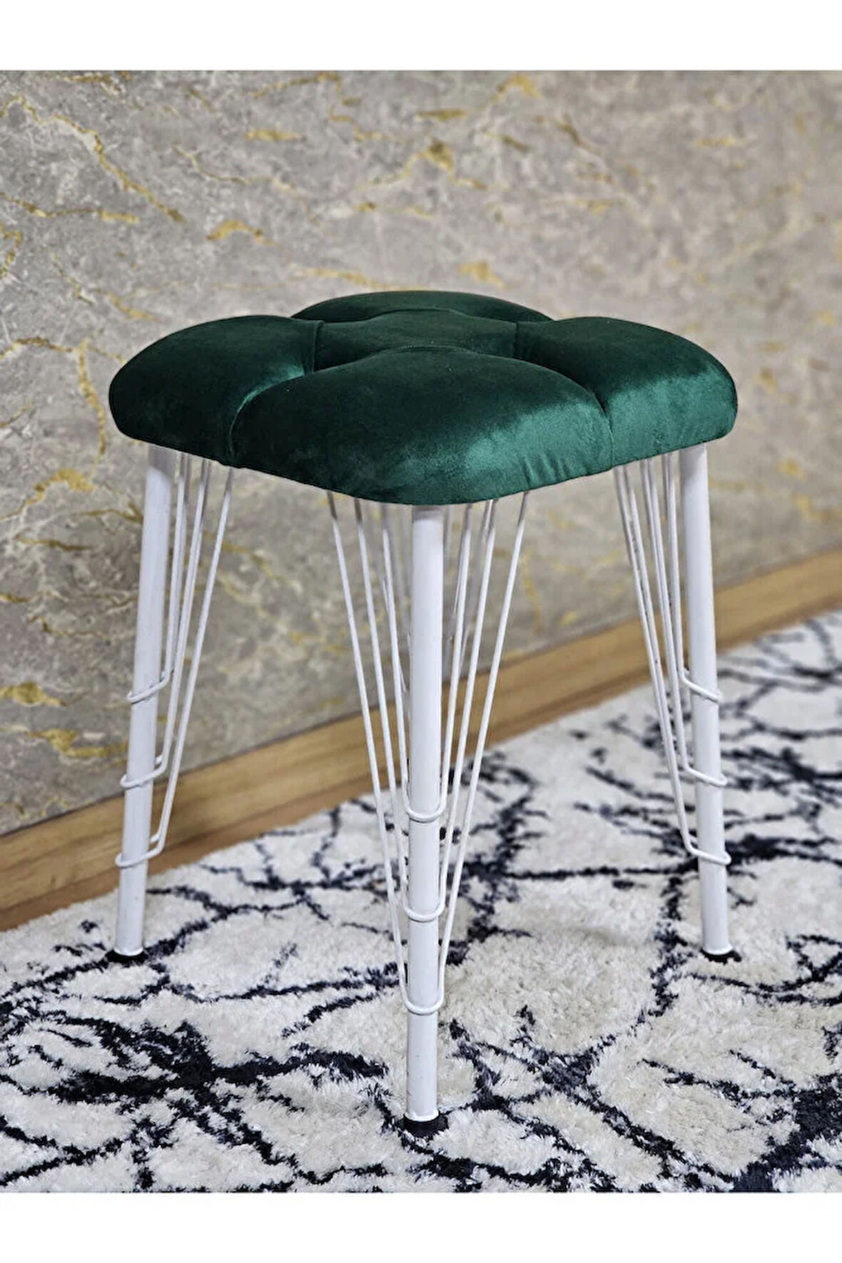 Kare Beyaz Boyalı Telli Ayaklı Tabure - Oturak - Bar Taburesi - Ayaklı Tabure Yeşil Renk 33 x 48 Boyut/Ebat