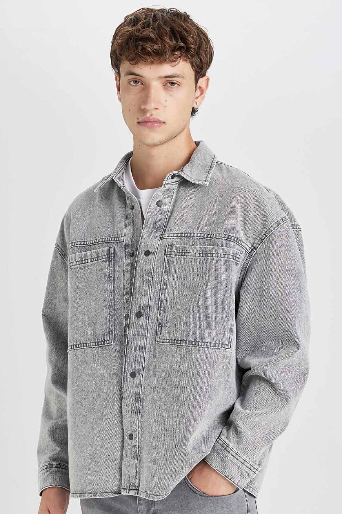 DeFacto Oversize Geniş Kalıp Pamuklu Jean Uzun Kollu Basic Düz Gömlek D0449AX24AUNM18