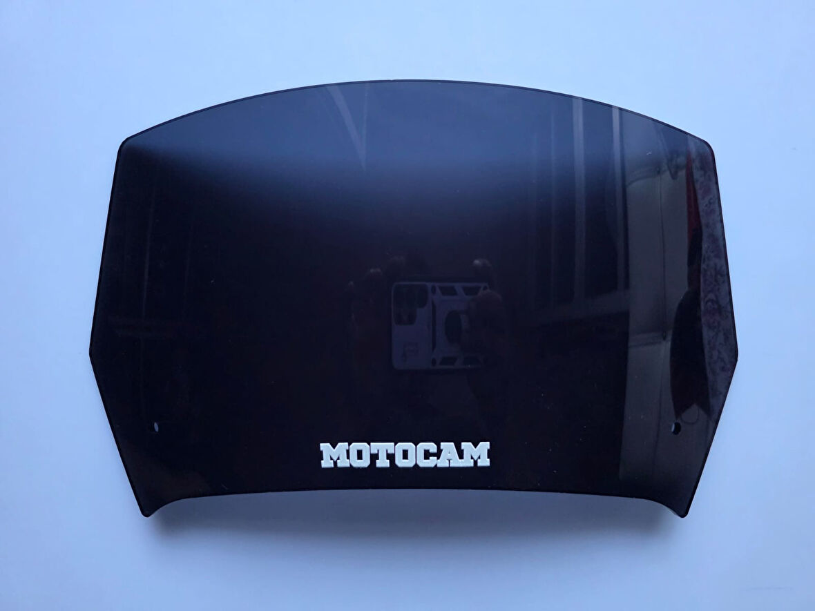 MOTOCAM Rüzgar Saptırıcı Deflektör Camı 1 Delikli 32x18cm Siyah Renkli   (APARATSIZDIR)