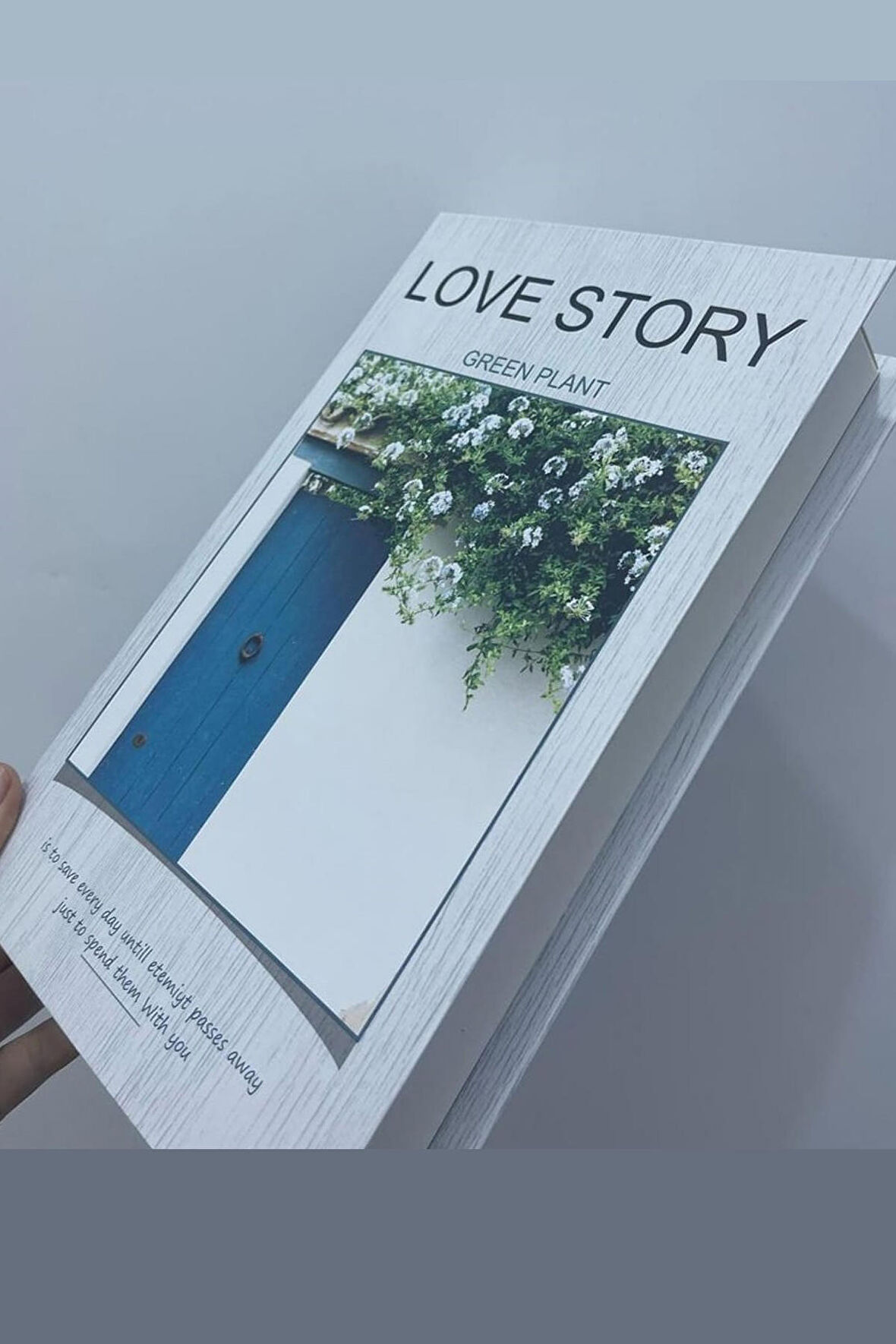 1303 LOVE STORY Dekoratif Kitap Kutusu