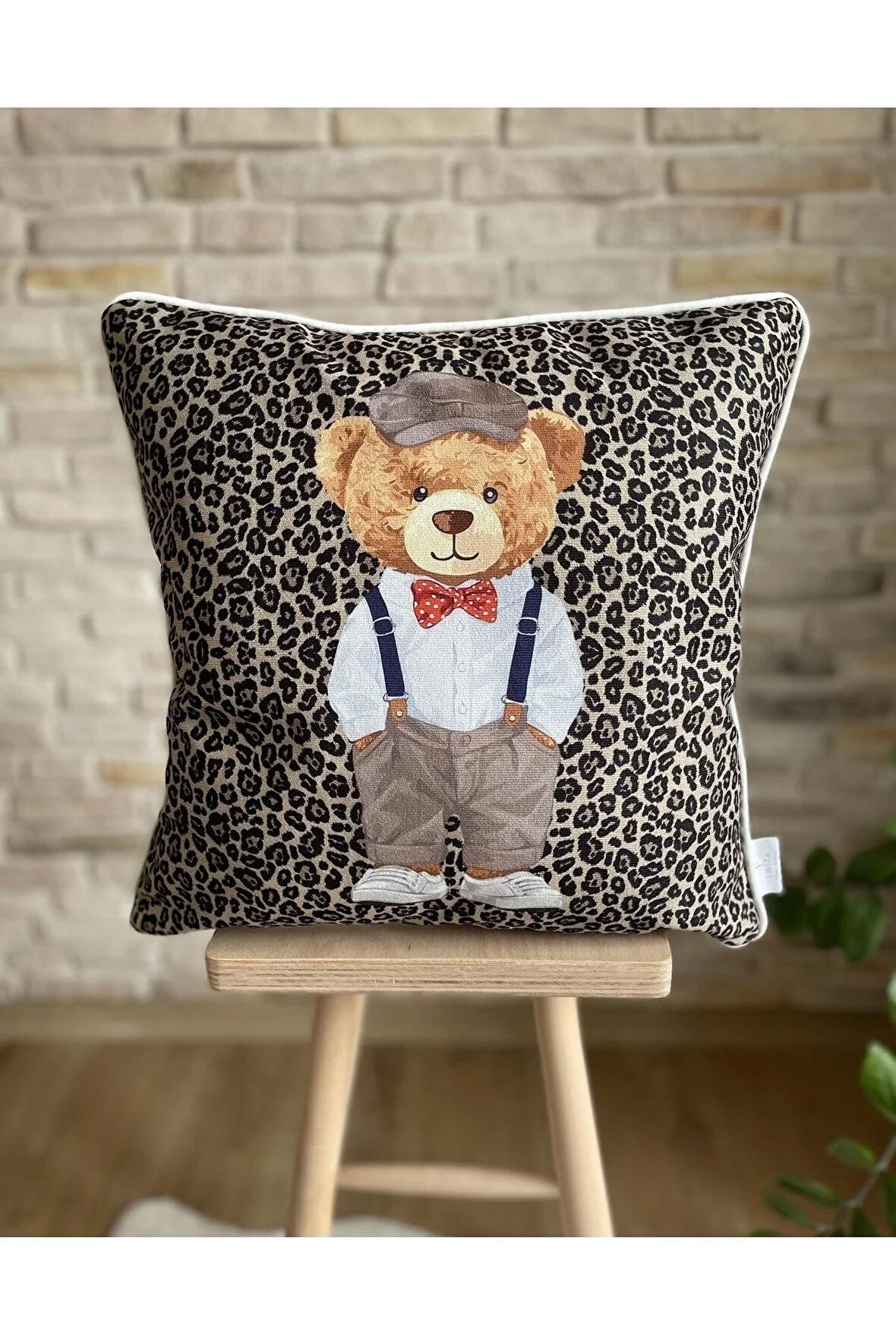 Swita Home Biyeli Çift Taraf Baskılı Teddy Bear Temalı Raşel Örme Kumaş Kırlent Kılıfı 43x43