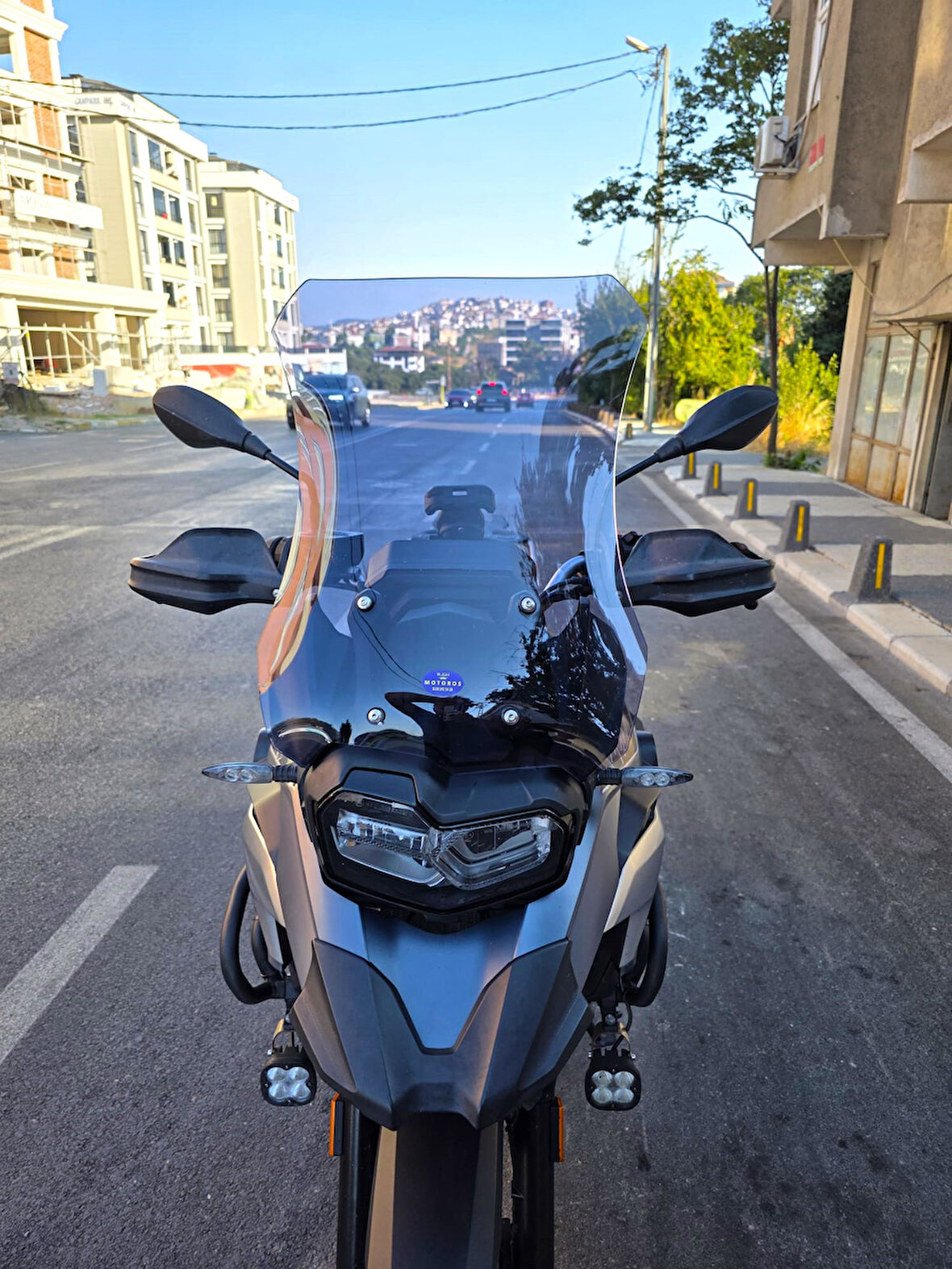 MOTOCAM Bmw F750 GS Siperlik Ön Cam 2018-2023 Model 57cm Füme Renkli 4mm UZUN CAM
