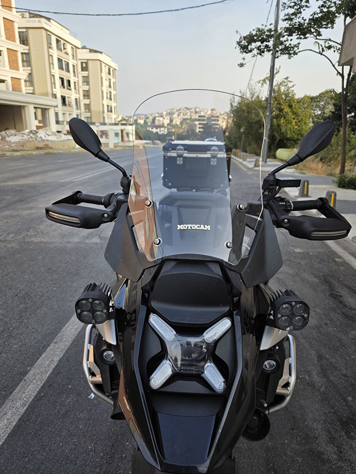 MOTOCAM BMW R 1300 GS Siperlik Ön Cam 2023-2025 Model 48cm Şeffaf Renkli 4mm