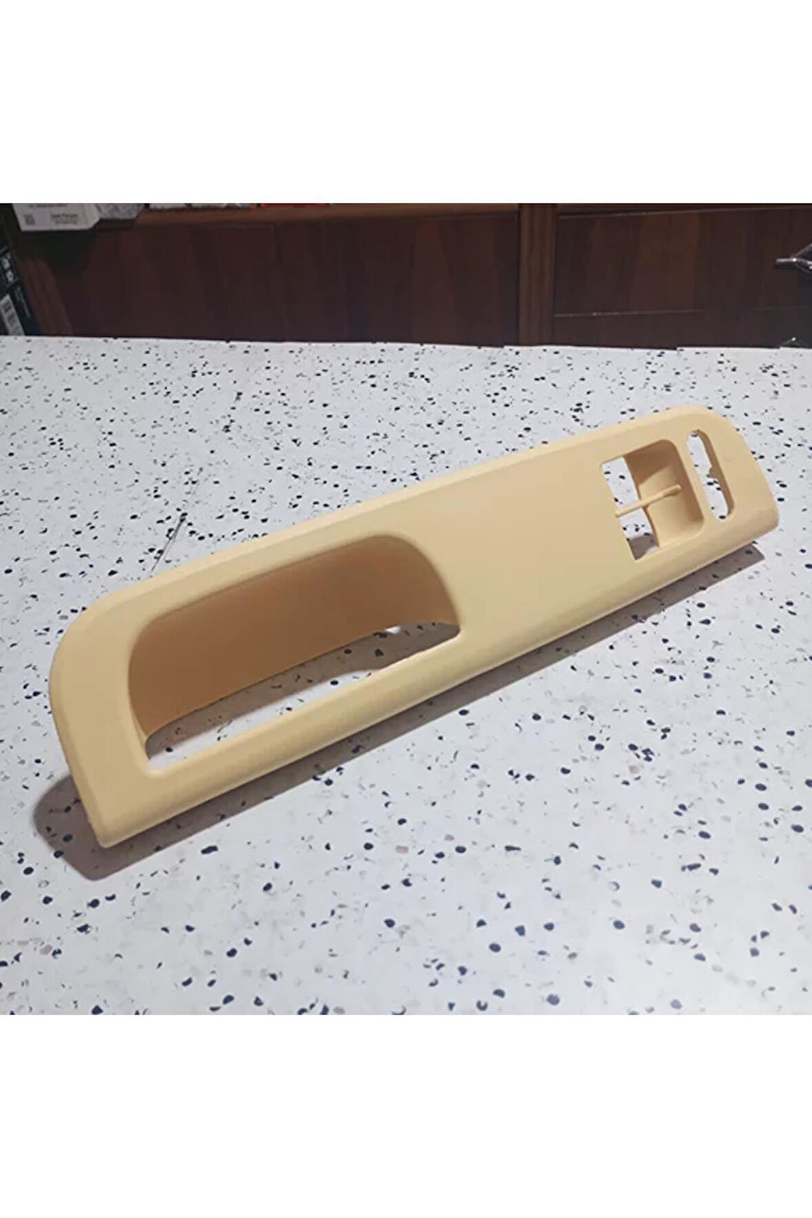 3B1867171D R48 98-01 VW Golf Sol Ön Cam Düğme Çerçevesi AtiParts